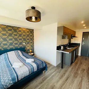 2 Spacieux Et Lumineux à La Gare De Appartement